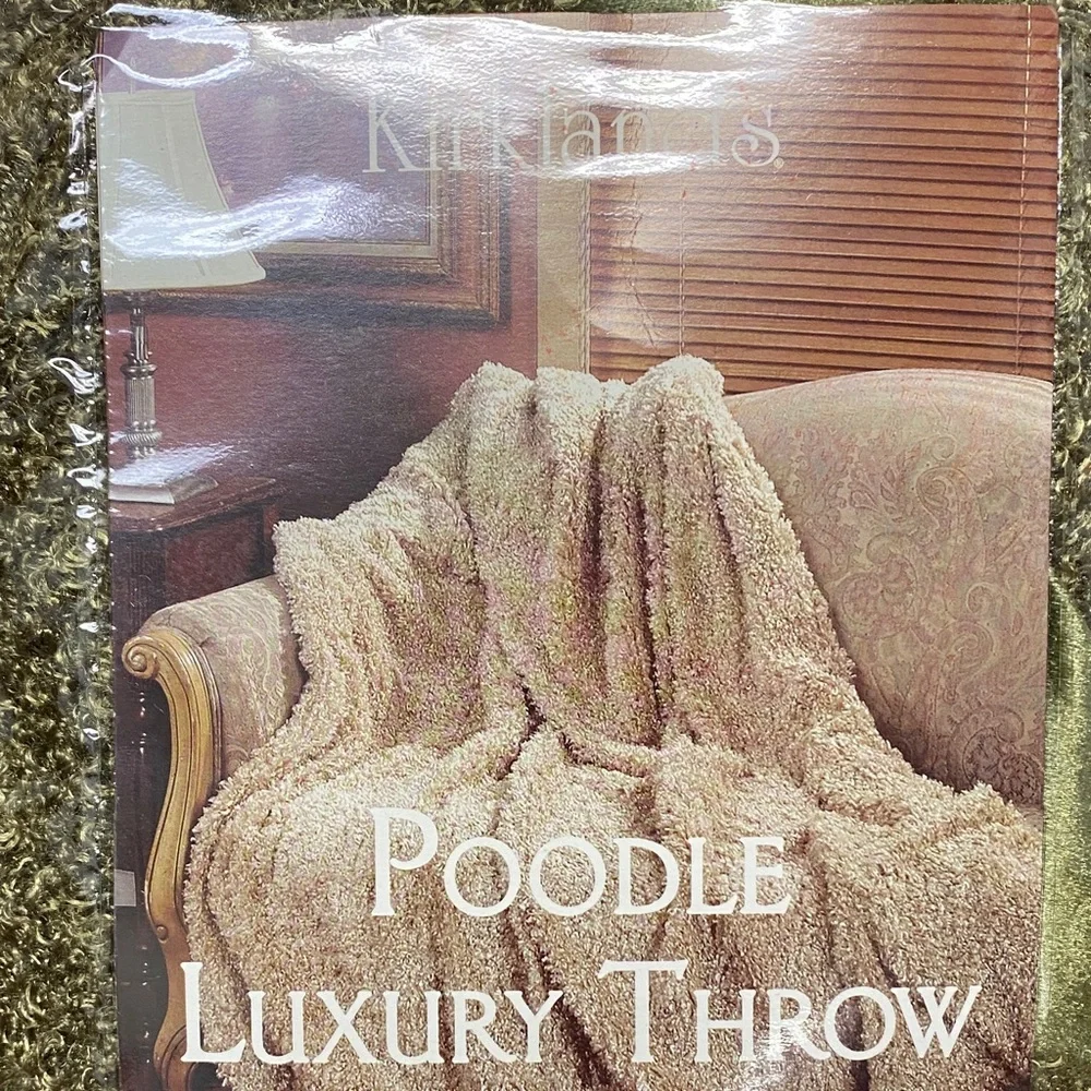 Kirklands Poodle Luxury Throw - Green